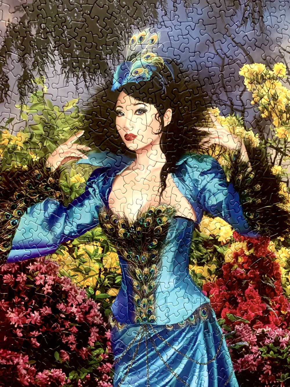 Empyrean Eyes - SunsOut 🇺🇸 puzzle collectible [Barcode 796780676947] - Main Image 3