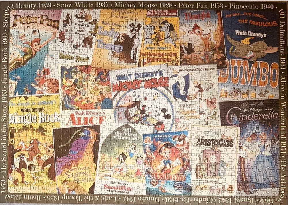 Disney - Vintage Movie Posters - Ravensburger puzzle collectible [Barcode 460051203094] - Main Image 2