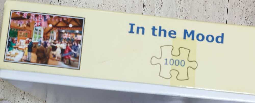 In The Mood  - Hop puzzle collectible [Barcode 5060002004036] - Main Image 2