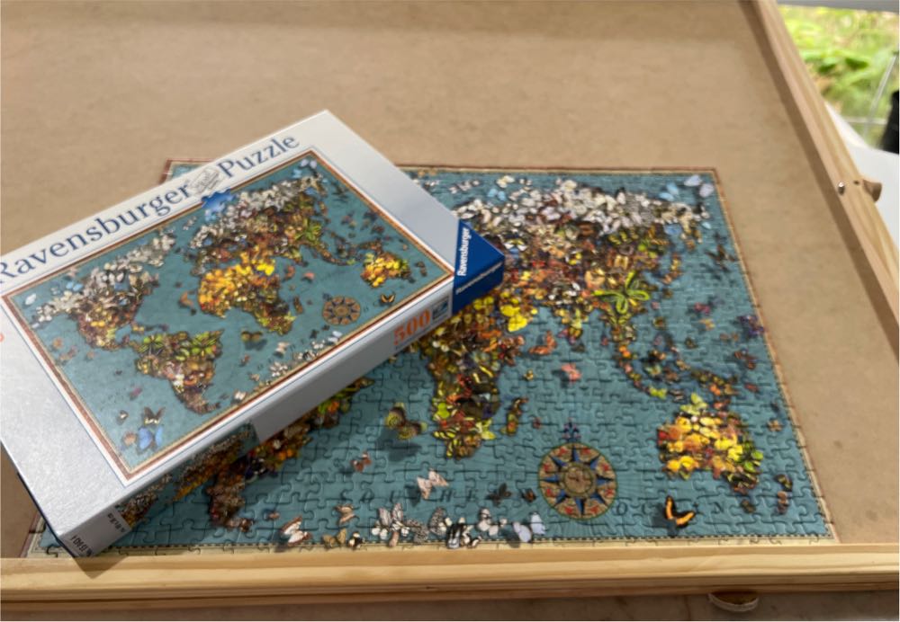 World Of Butterflies - Ravensburger puzzle collectible [Barcode 4005556150434] - Main Image 3