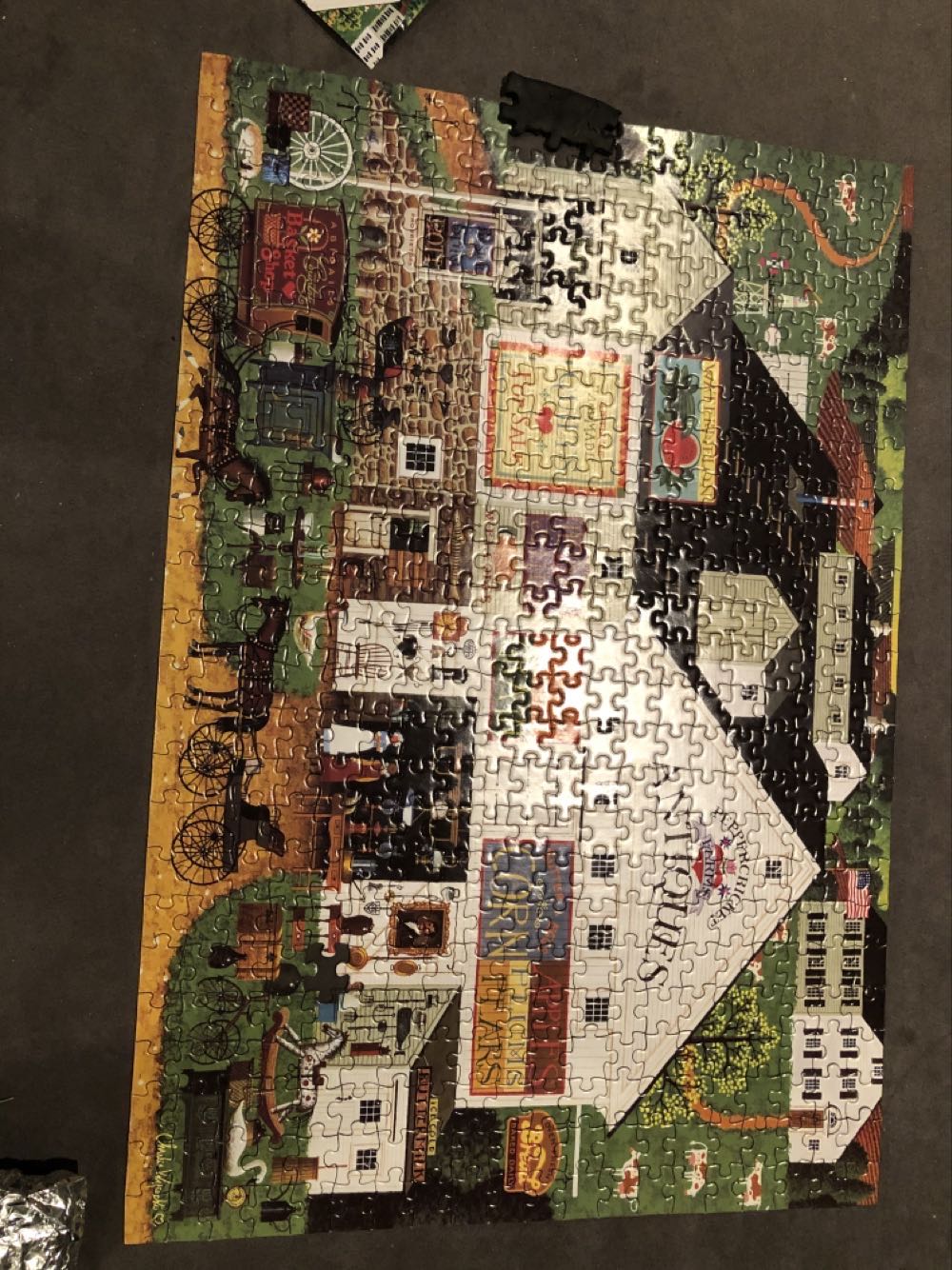 Riverside Living Room C - Ravensburger 300 puzzle collectible [Barcode 4005556820931] - Main Image 3