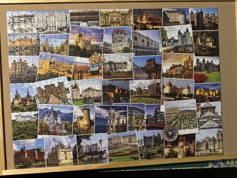 Castles And Palaces - EuroGraphics puzzle collectible [Barcode 628136607629] - Main Image 2