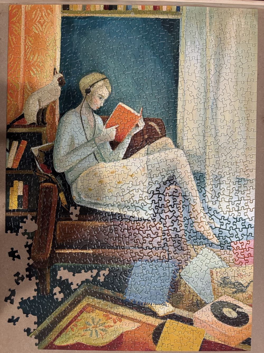 Eleanor’s Room - New York Puzzle Company puzzle collectible [Barcode 819844016258] - Main Image 2