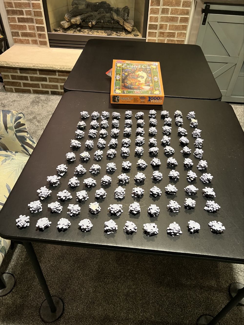 Painted Cat-SOLD - White Mountain puzzle collectible [Barcode 724819254040] - Main Image 2