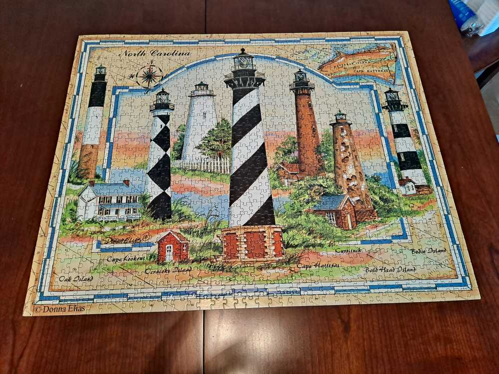 Coastal Lights of North Carolina - Heritage Puzzle Inc puzzle collectible [Barcode 654497110034] - Main Image 2