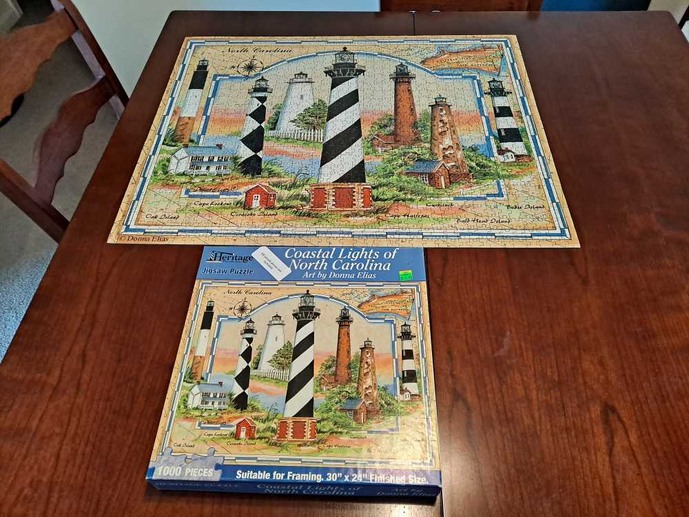 Coastal Lights of North Carolina - Heritage Puzzle Inc puzzle collectible [Barcode 654497110034] - Main Image 3