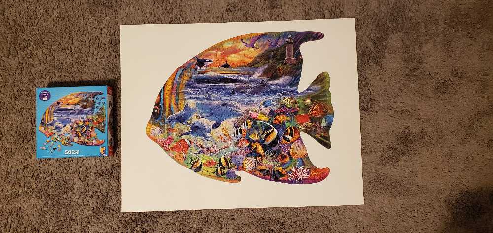 Ceaco: Shaped Like A Fish - Ceaco puzzle collectible [Barcode 021081240871] - Main Image 3