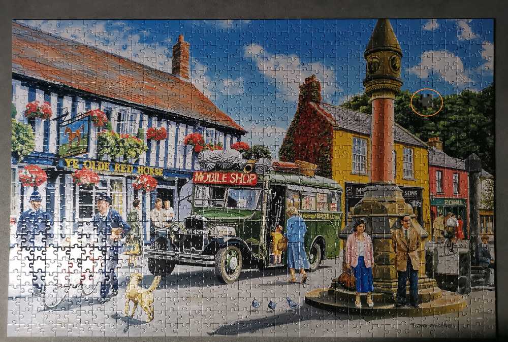 Village Marketplace - Corner Piece puzzle collectible [Barcode 5052089293144] - Main Image 4