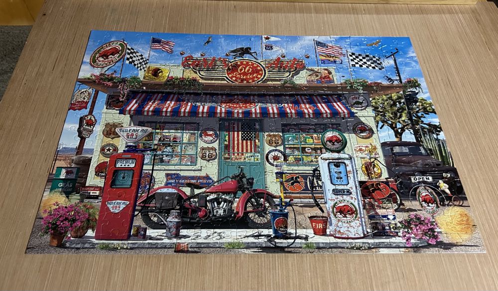 Earl’s Auto ✅ - Buffalo puzzle collectible [Barcode 079346027576] - Main Image 3
