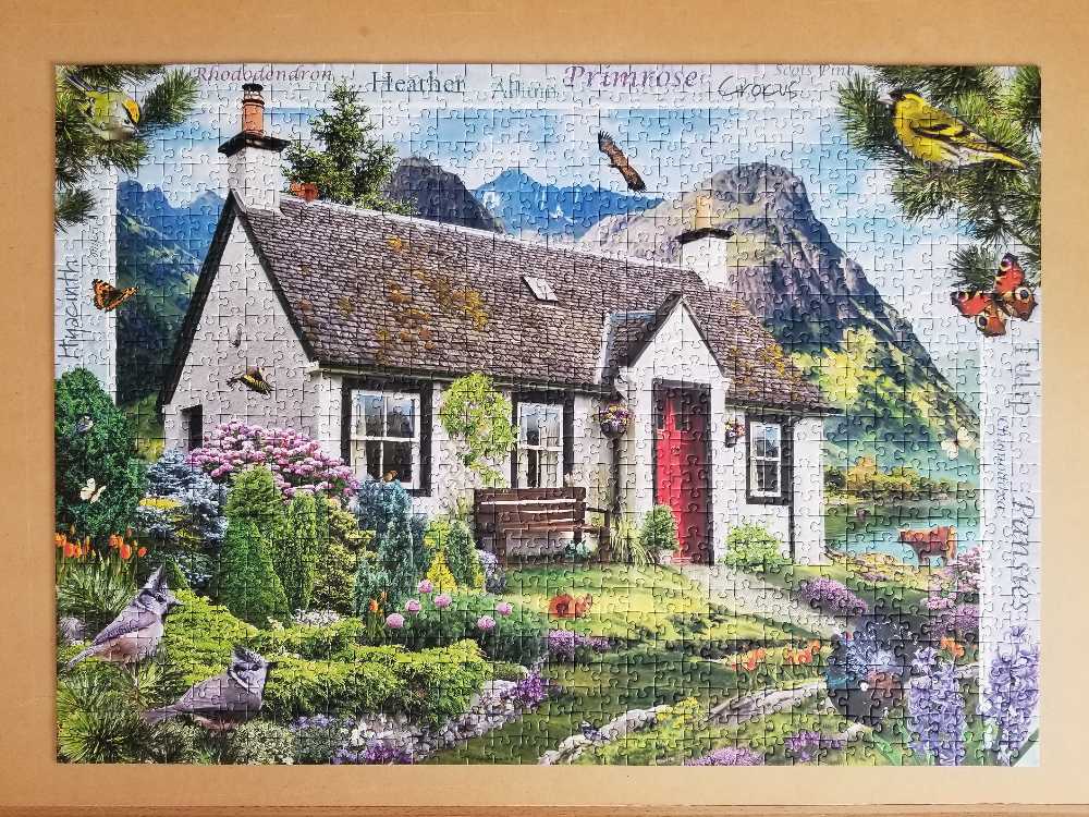 Lochside Cottage - Ravensburger puzzle collectible [Barcode 4005556151639] - Main Image 2