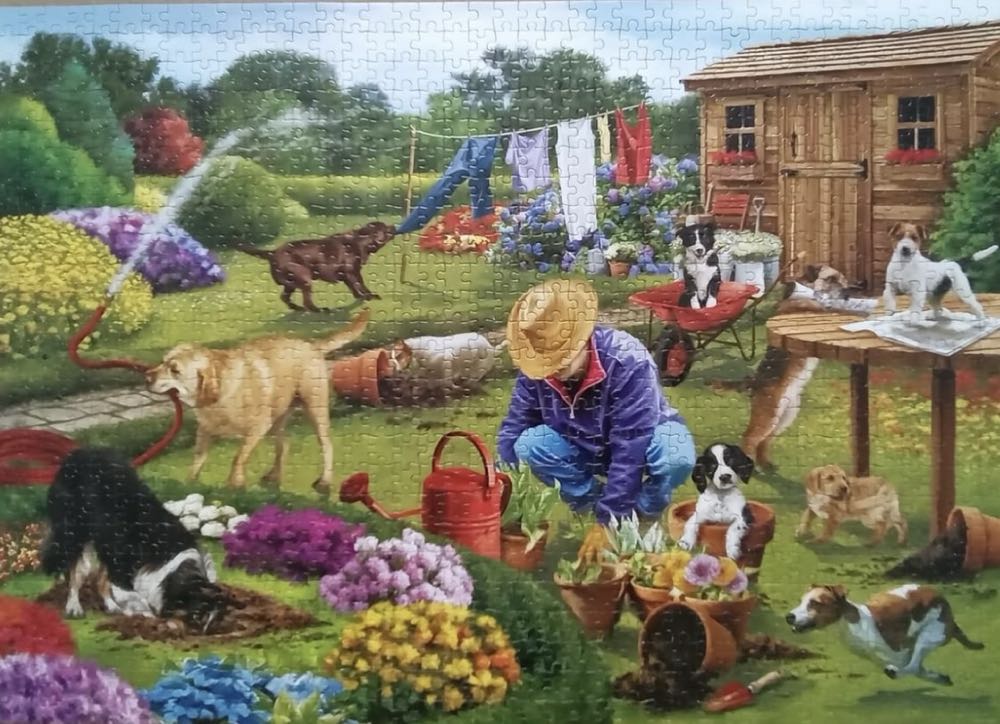 Garden Dogs - Otter House puzzle collectible [Barcode 5017680032424] - Main Image 3