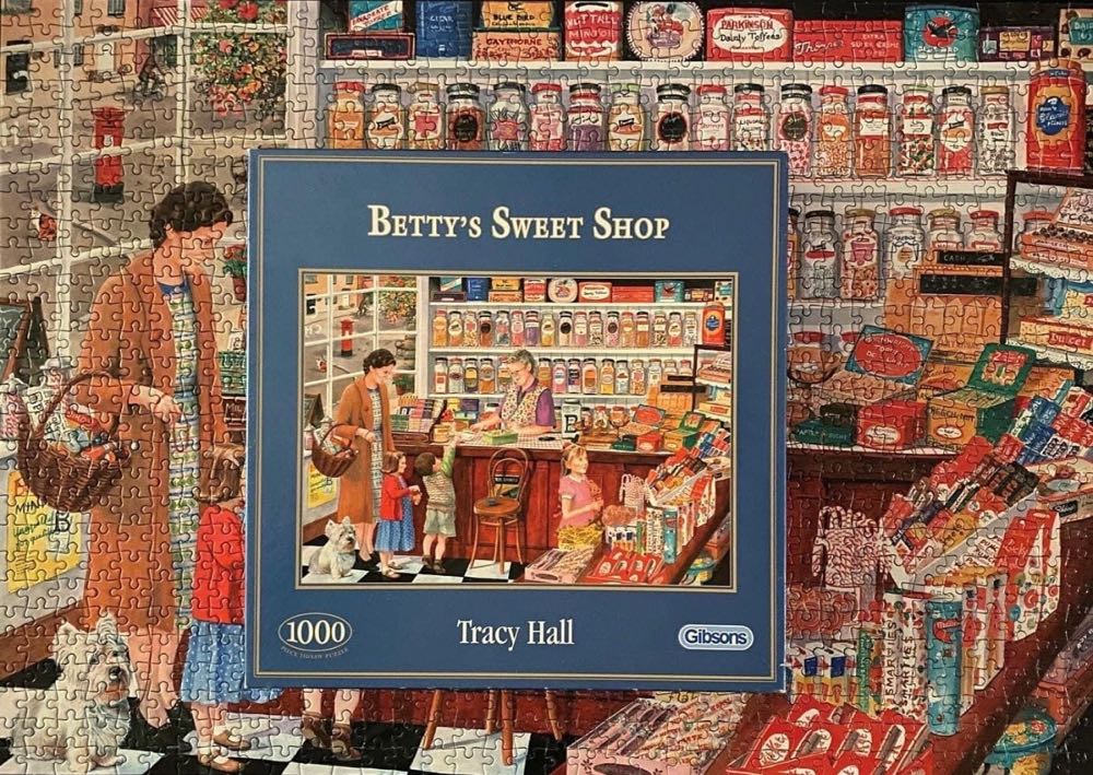 Betty’s Sweet Shop - Gibsons puzzle collectible [Barcode 5012269060713] - Main Image 4
