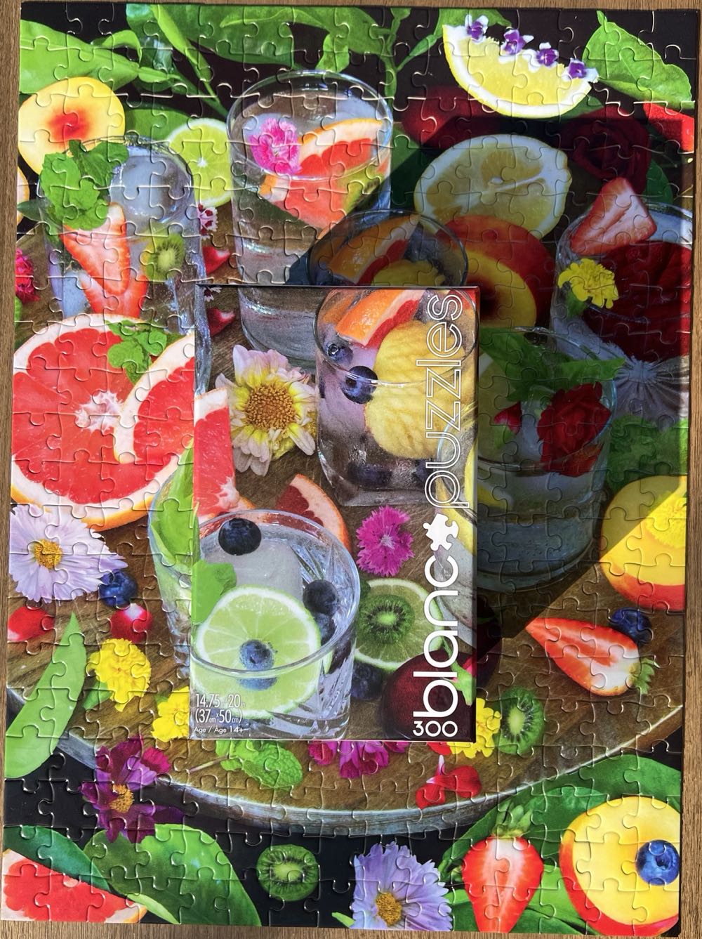 One Drink A Day - Blanc By Buffalo - Blanc puzzle collectible [Barcode 079346534029] - Main Image 4