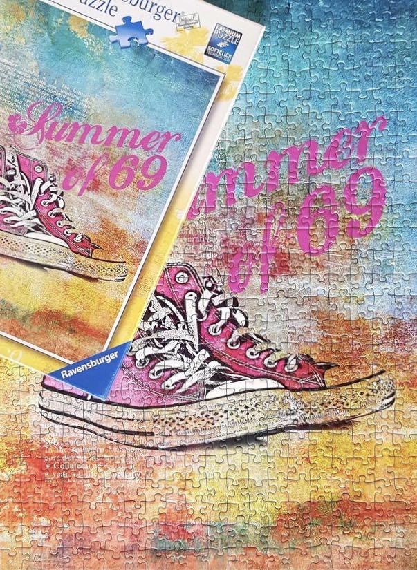 Summer Of 69 - Ravensburger puzzle collectible [Barcode 4005556146512] - Main Image 4