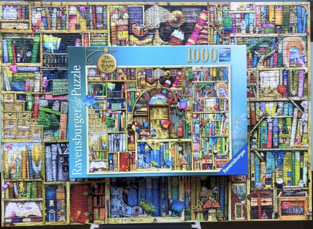 The Bizarre Bookshop No. 2 - Ravensburger 🇩🇪 puzzle collectible [Barcode 4005556193141] - Main Image 4