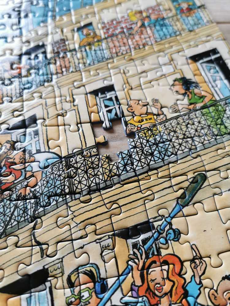 Citeer Of The World - Ravensburger puzzle collectible [Barcode 4005556199273] - Main Image 2