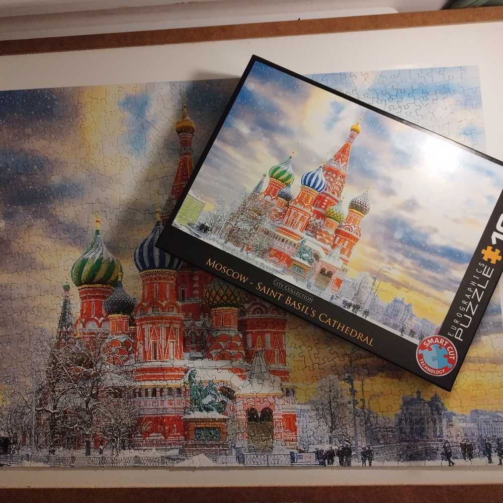 Moscow - Saint Basil’s Cathedral - EuroGraphics puzzle collectible [Barcode 628136656436] - Main Image 2