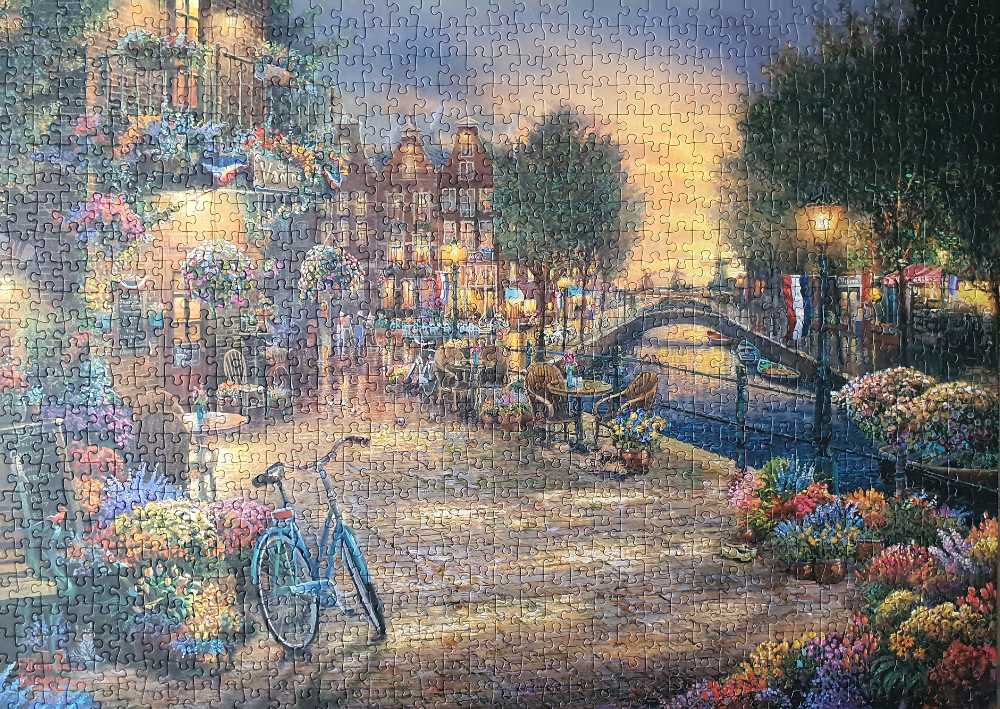 Amsterdam Cafe  - Gibsons puzzle collectible [Barcode 5012269063080] - Main Image 2
