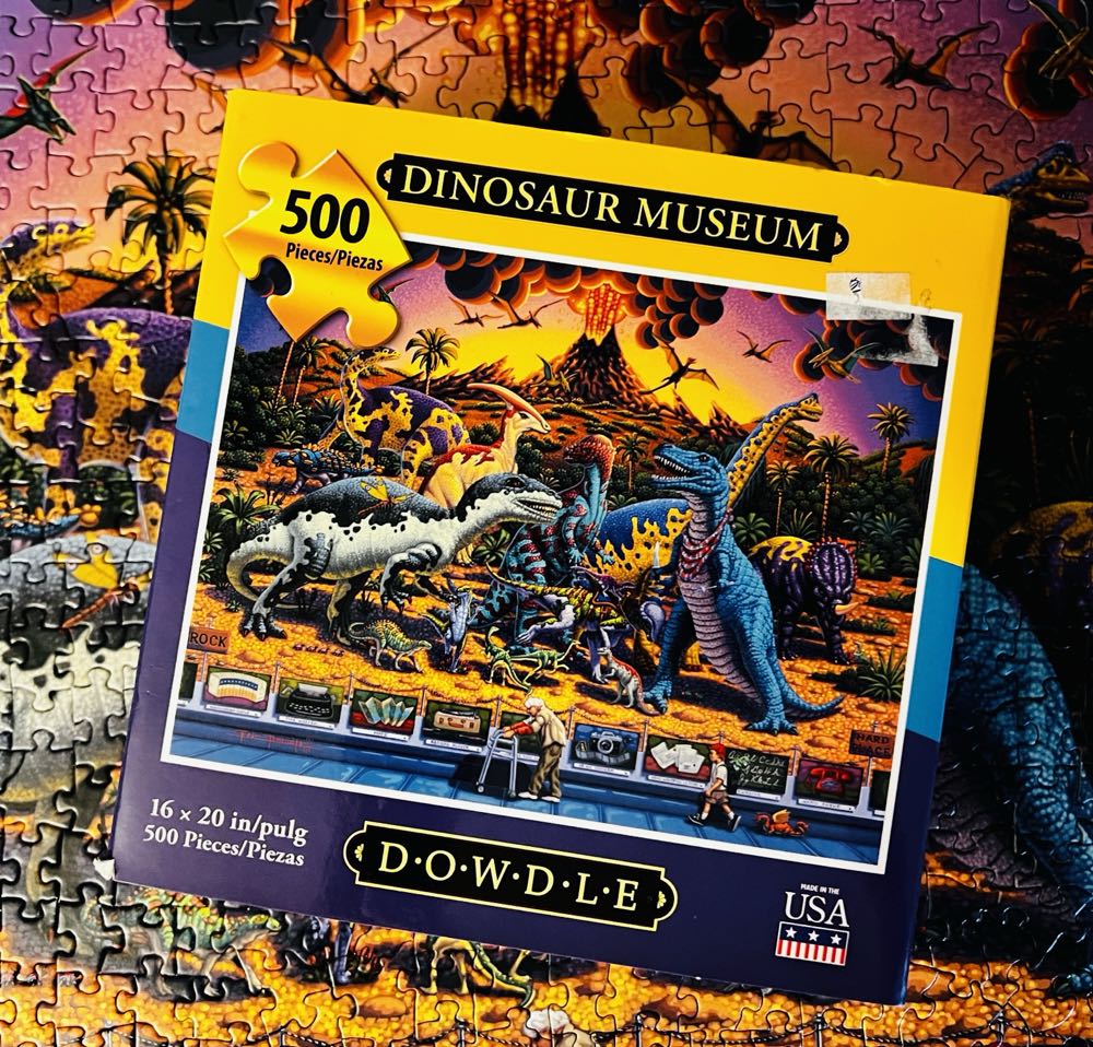 Dinosaur Museum - Dowdle puzzle collectible [Barcode 671095203364] - Main Image 2