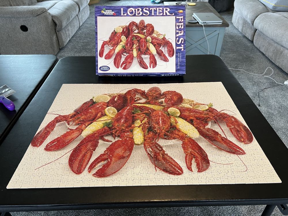 ZZ - Lobster Feast (SOLD) - White Mountain Puzzles puzzle collectible [Barcode 724819248346] - Main Image 3