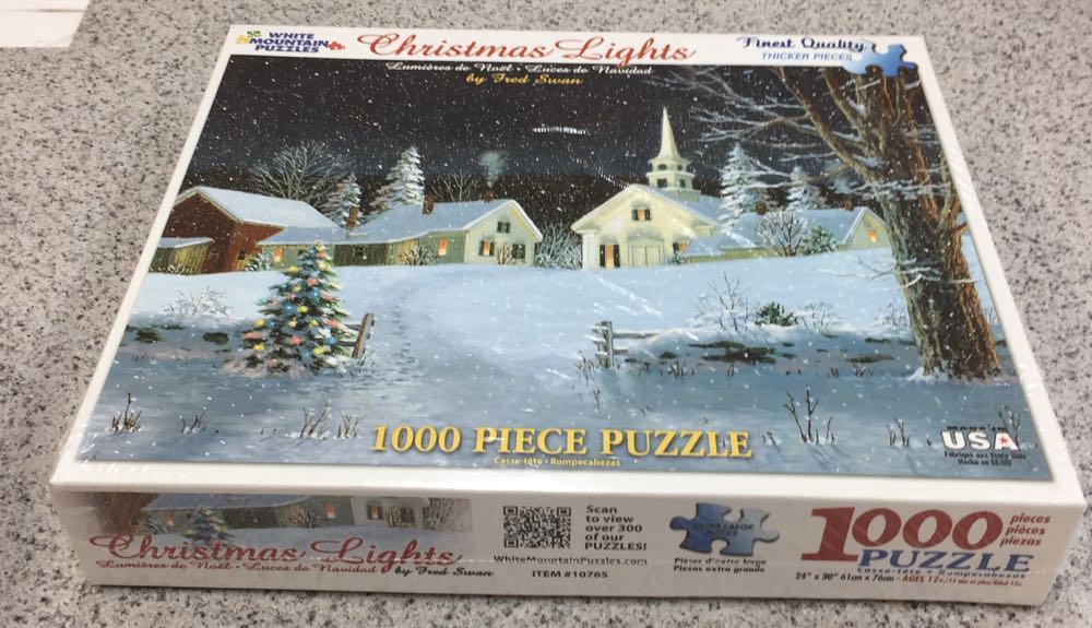 Fred Swan Christmas Lights - White Mountain Puzzles puzzle collectible [Barcode 724819256891] - Main Image 2