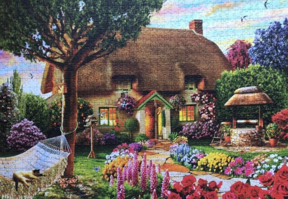 Thatched Cottage - Bluebird puzzle collectible [Barcode 3663384703195] - Main Image 3
