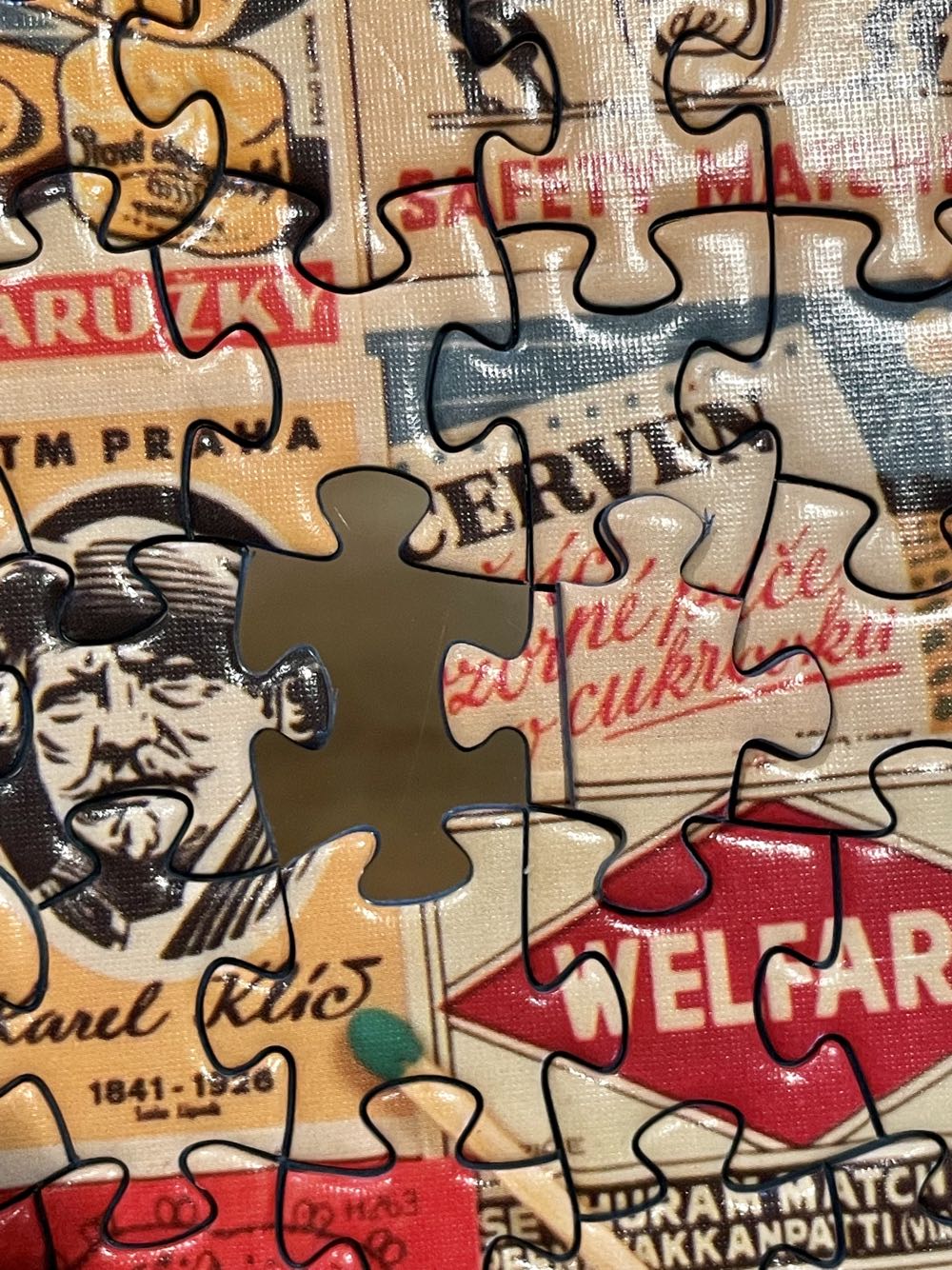 Vintage Matchboxes - Colorcraft puzzle collectible - Main Image 3