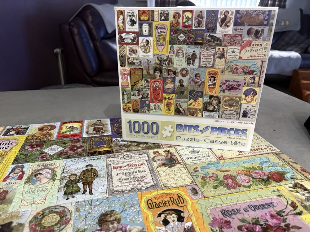 Soap And Perfume Labels - Bits And Pieces puzzle collectible [Barcode 704812109950] - Main Image 2