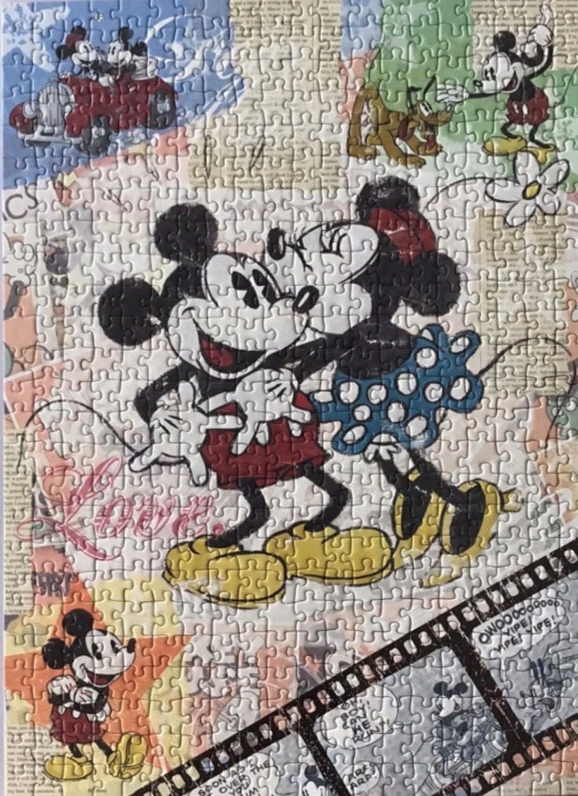 Retro Mickey - Ravensburger puzzle collectible [Barcode 4005556141180] - Main Image 3