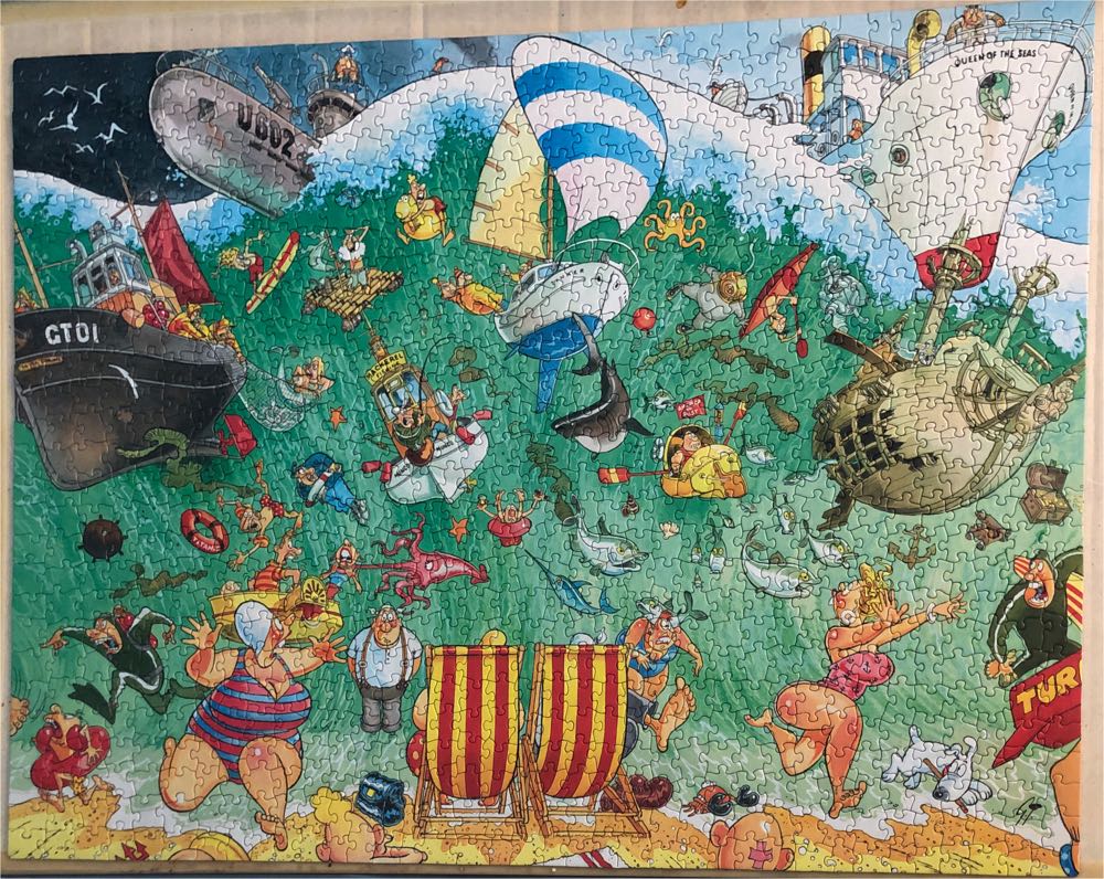 WASGIJ? High Tide - Ravensburger puzzle collectible [Barcode 666273151865] - Main Image 2