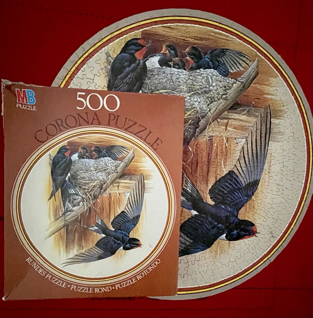Corona - Swallows - Milton Bradley puzzle collectible - Main Image 3