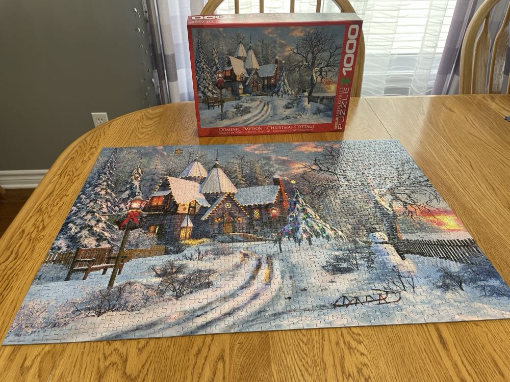 Christmas Cottage - Eurographics puzzle collectible [Barcode 628136607902] - Main Image 3