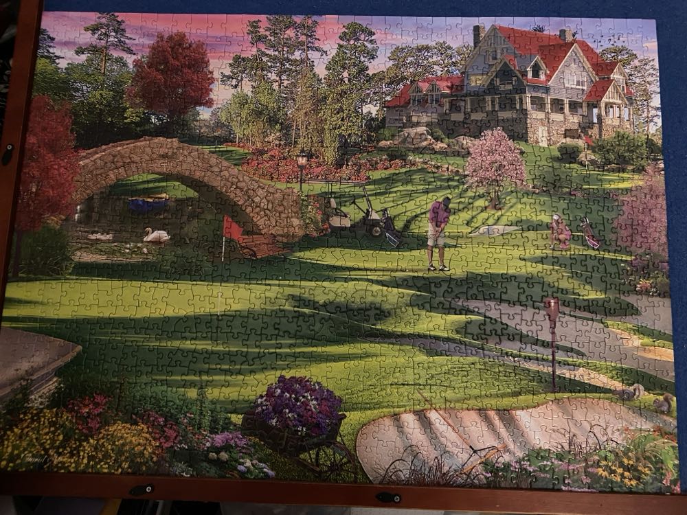 Golfer’s Paradise - Vermont Christmas Company puzzle collectible [Barcode 819273020871] - Main Image 3