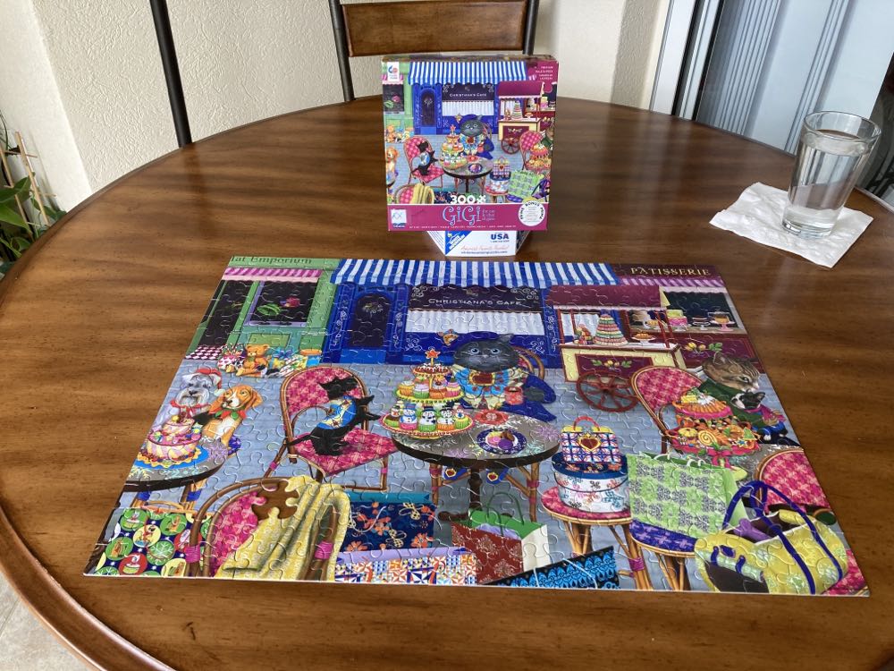 Gigi The Shopper - Ceaco puzzle collectible [Barcode 021081221115] - Main Image 2