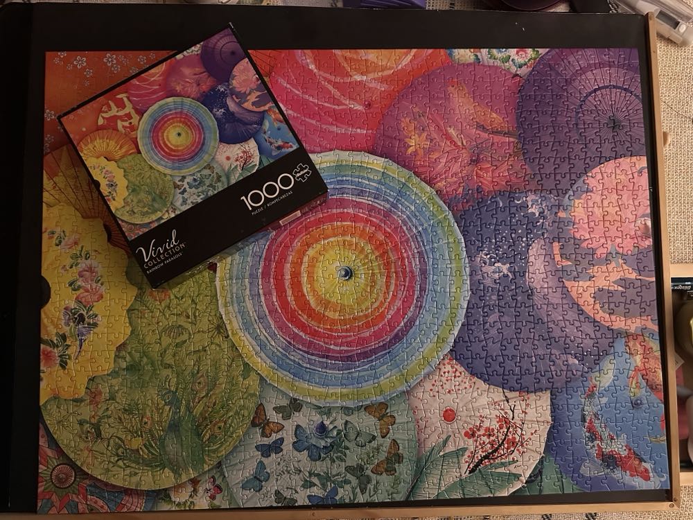 Rainbow Parasols - Vivid Collection - Buffalo puzzle collectible [Barcode 079346122226] - Main Image 4