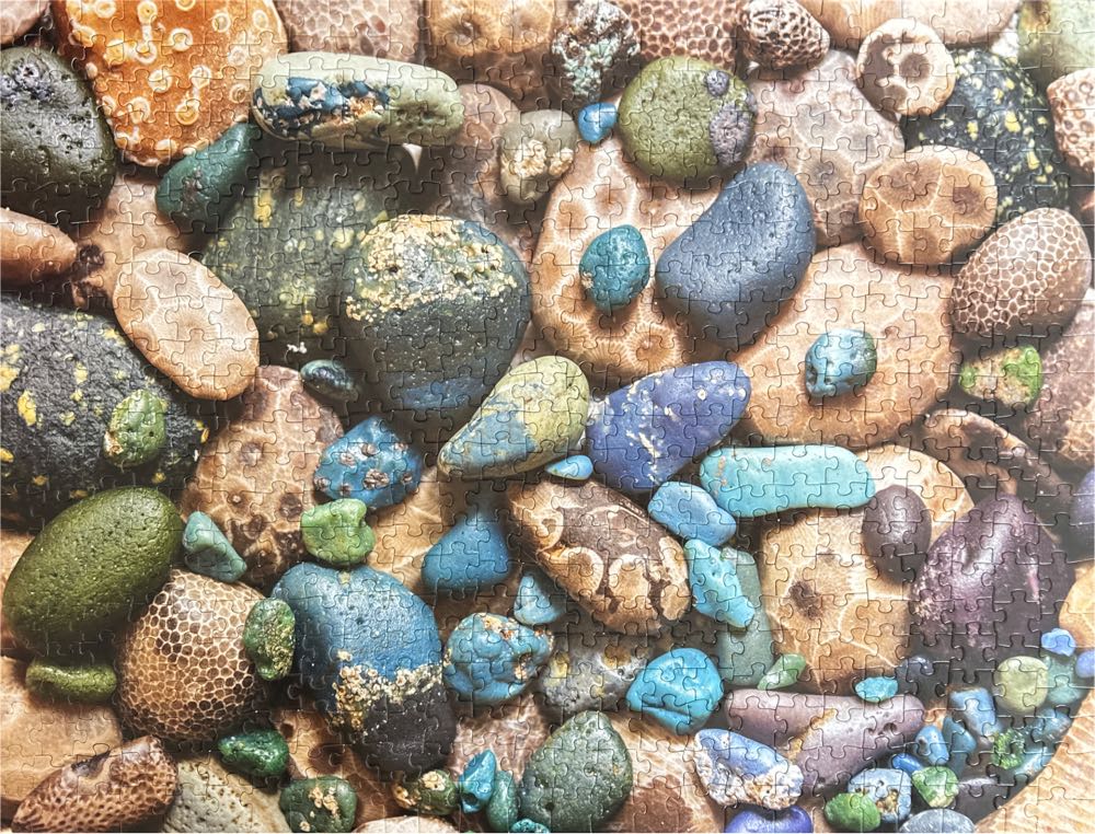 Lake Michigan Treasures - Puzzles That Rock puzzle collectible [Barcode 748079494077] - Main Image 2