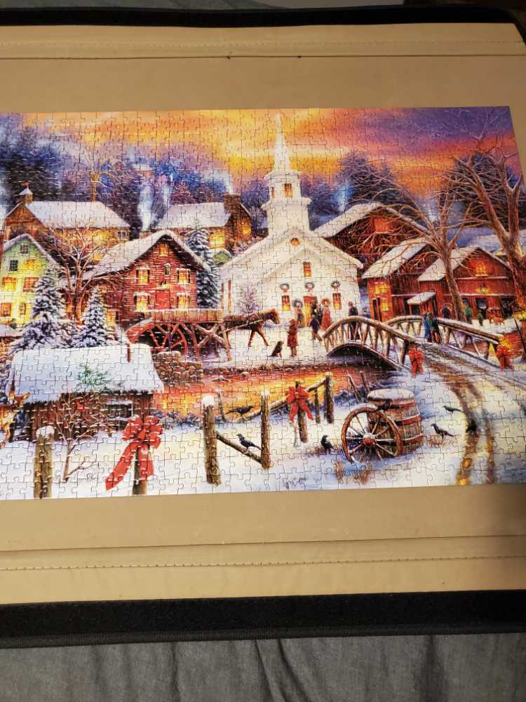 Hope Runs Deep - MasterPieces puzzle collectible [Barcode 705988721779] - Main Image 2