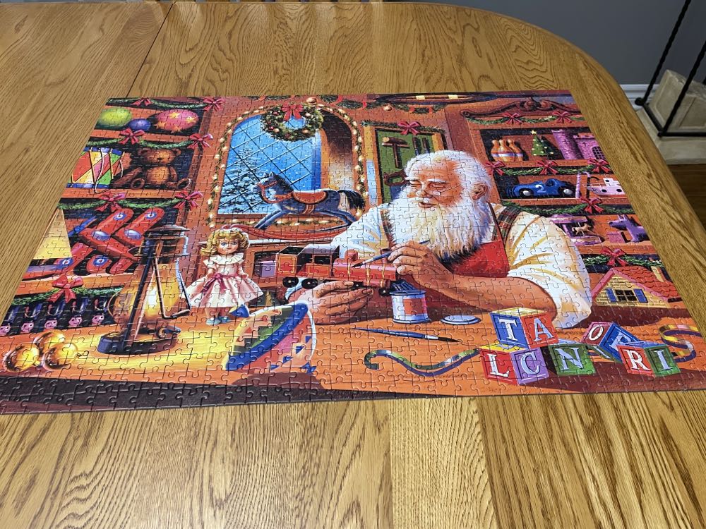 Santas Workshop - Clementoni puzzle collectible [Barcode 8005125395842] - Main Image 2