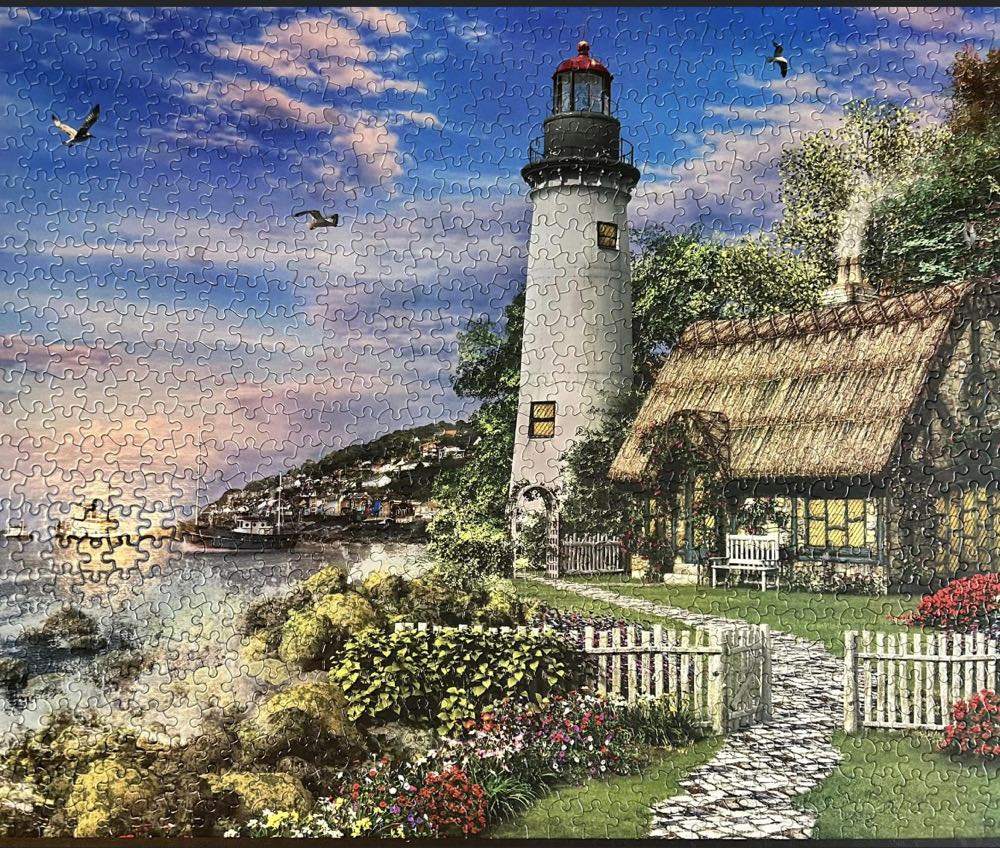 Old Sea Cottage - White Mountain Puzzles puzzle collectible [Barcode 724819255733] - Main Image 3