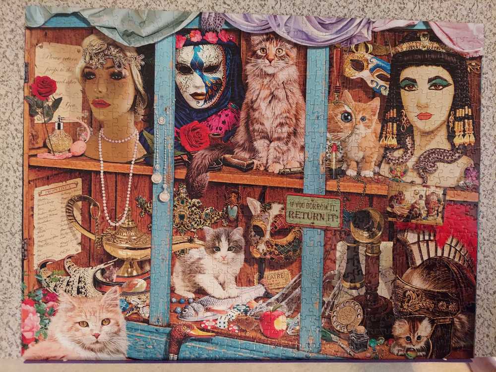 Props Cupboard - Buffalo puzzle collectible [Barcode 079346172887] - Main Image 2