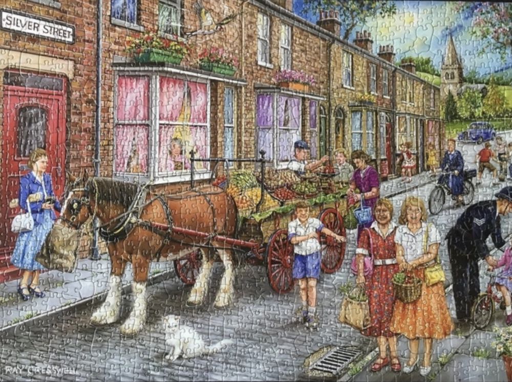 Fruit & Veg Man  - Hop puzzle collectible [Barcode 5060002004210] - Main Image 3