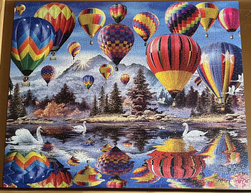 Balloon Festival - White Mountain puzzle collectible [Barcode 724819254415] - Main Image 2