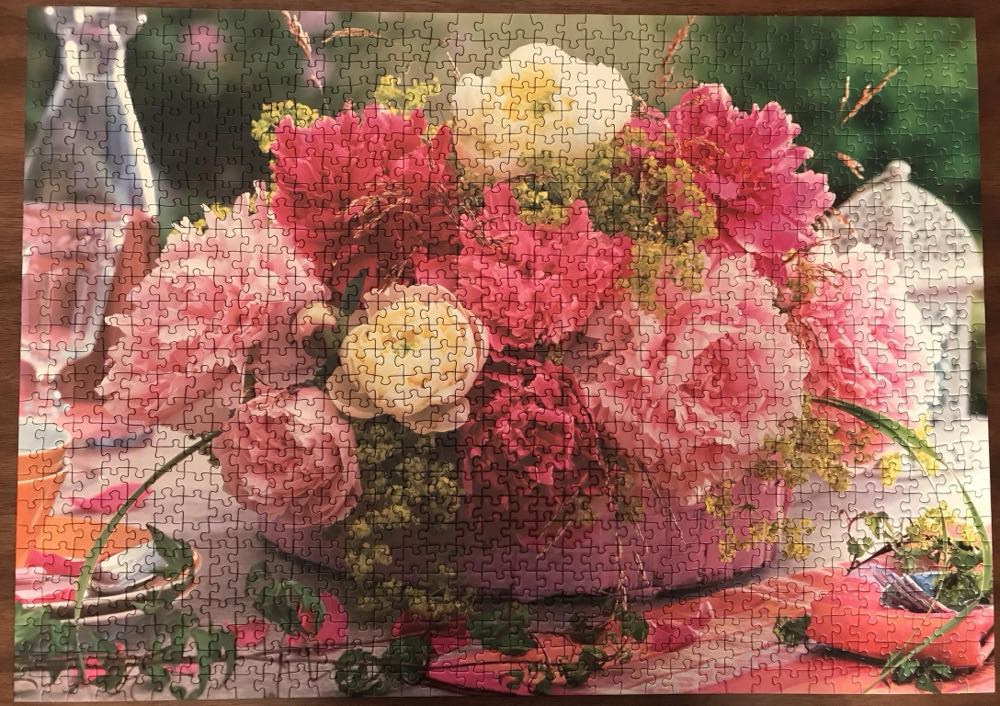 Wild Rose Bouquet - Ravensbuger puzzle collectible [Barcode 4005556158256] - Main Image 2