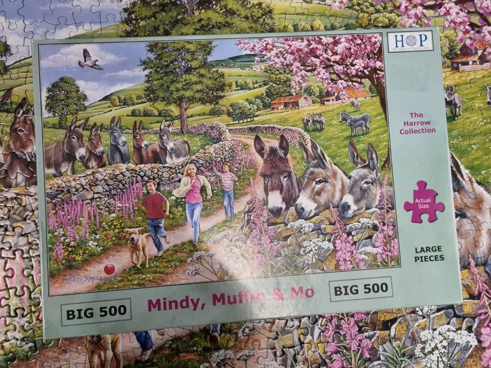 Mindy, Muffin & Mo  - HOP 🇬🇧 puzzle collectible [Barcode 5060002005354] - Main Image 4