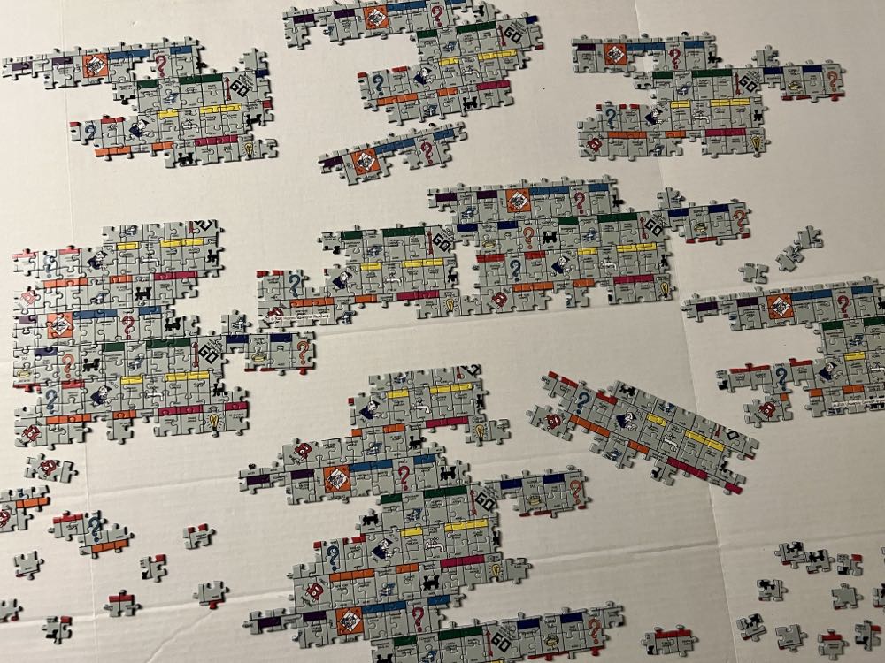 Impossibles: Monopoly - Bepuzzled puzzle collectible [Barcode 023332339310] - Main Image 3