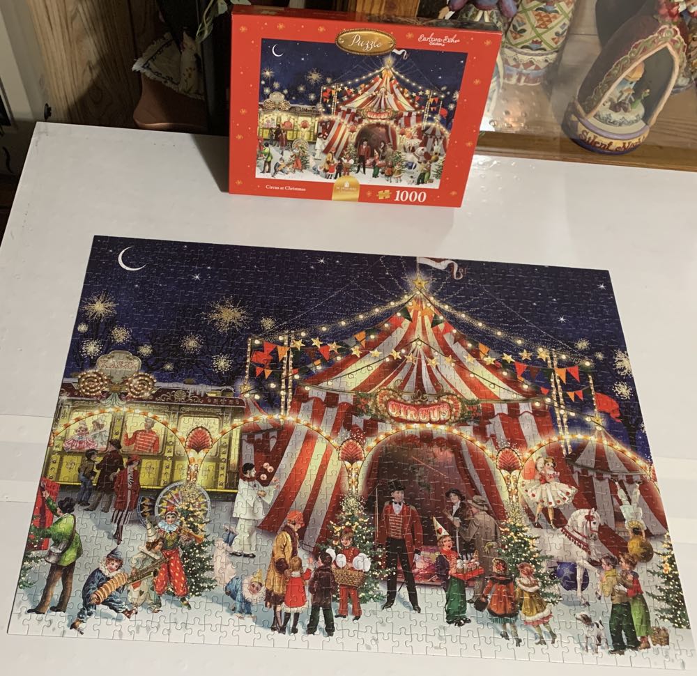 Coppenrath Circus At Christmas - Coppenrath puzzle collectible [Barcode 5060289378349] - Main Image 2