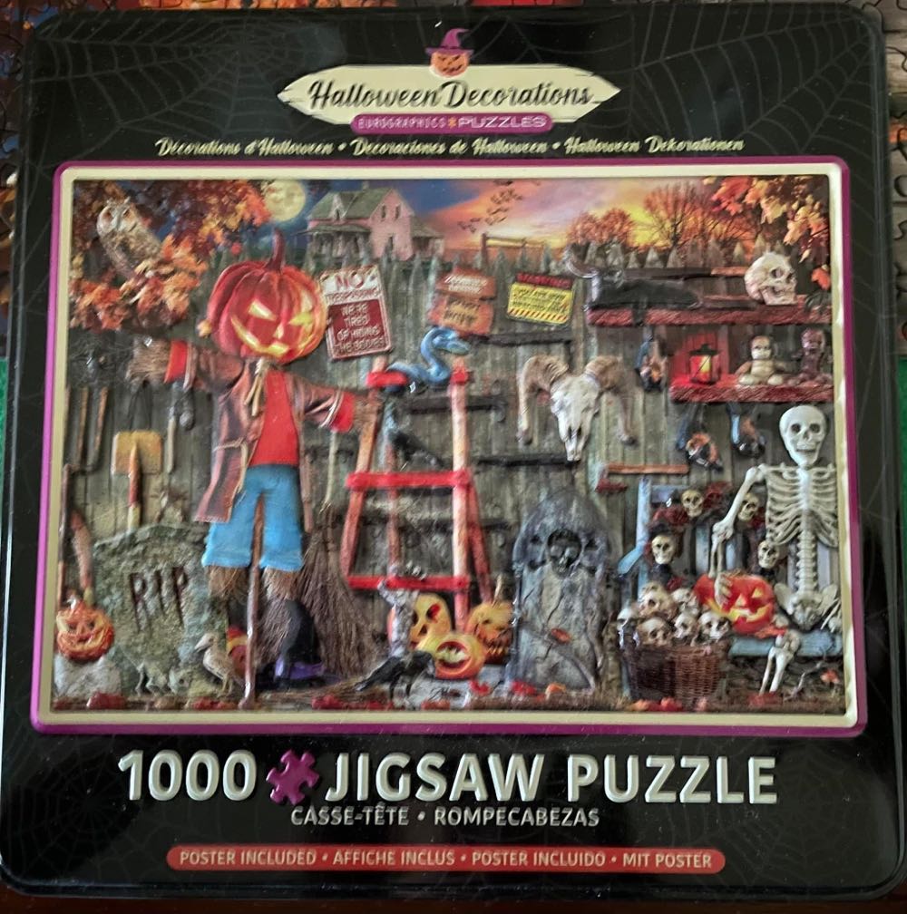 Halloween Decorations - Eurographics puzzle collectible [Barcode 628136656535] - Main Image 2