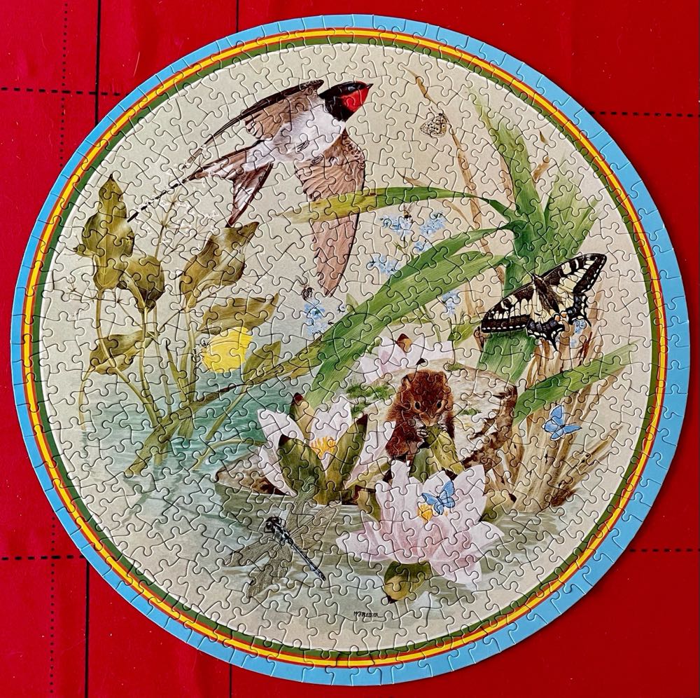 Lily Pond 🔴 🟦 - Milton Bradley (MB) puzzle collectible [Barcode 5010993628070] - Main Image 2