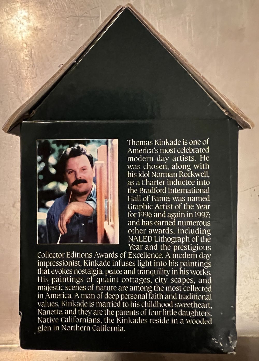 Twilight Cottage - Ceaco puzzle collectible [Barcode 021081015158] - Main Image 4