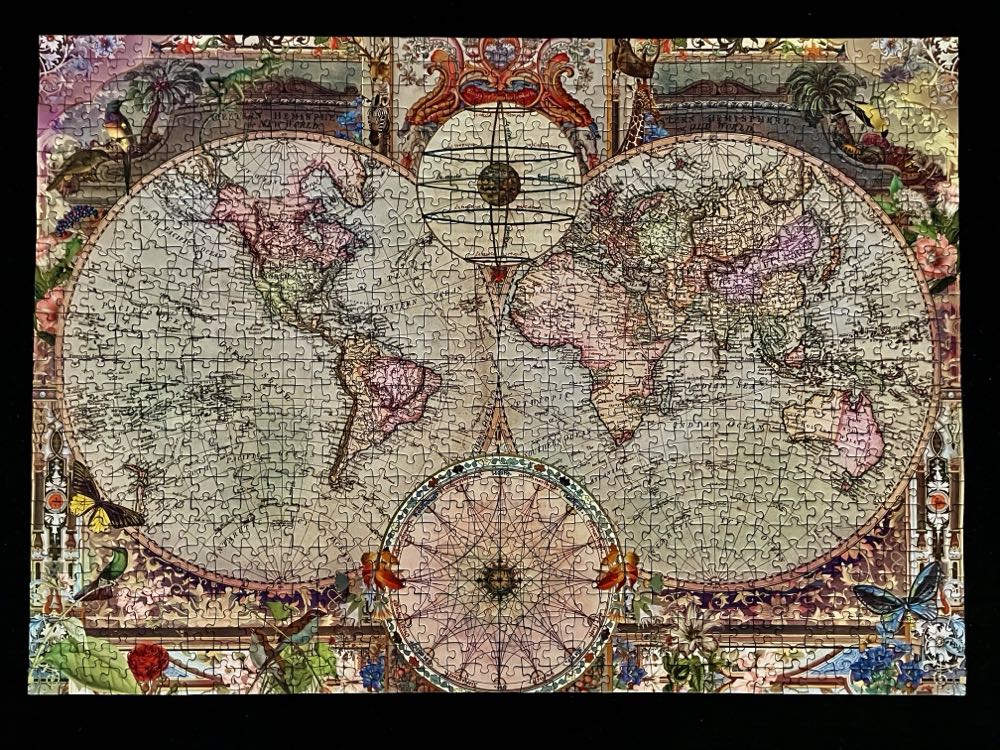 Antique Map - Ravensburger puzzle collectible [Barcode 4005556820054] - Main Image 2